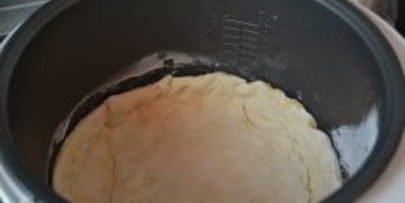 пирог с черникой в мультиварке