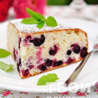 Пирог с черной смородиной