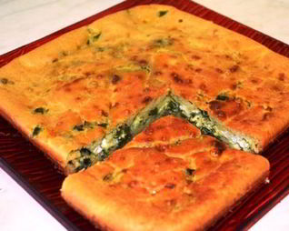 Пирог с луком на кефире