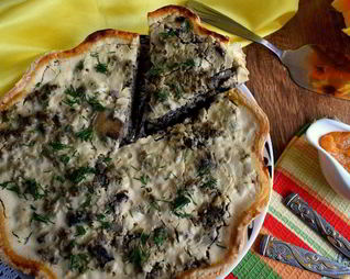 Пирог с печенью и грибами