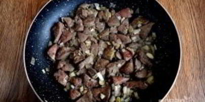 пирог с печенью и грибами