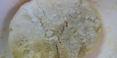 пирог с вишней и орехами забава