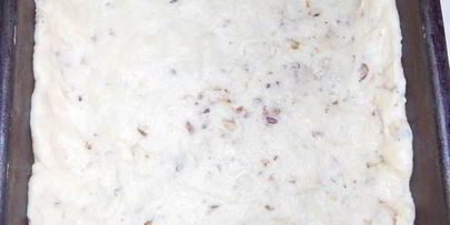 пирог с вишней и орехами забава