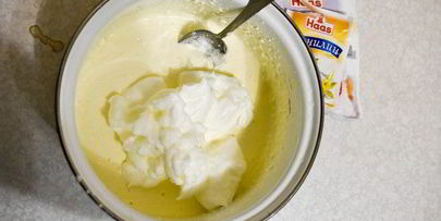 пирог с воздушным творогом и яблоками