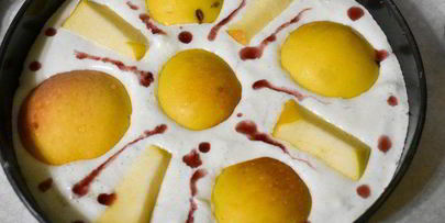 пирог с воздушным творогом и яблоками