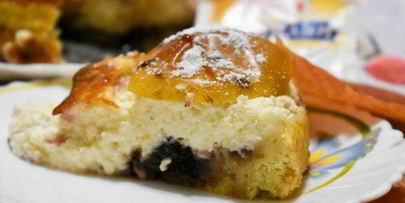 пирог с воздушным творогом и яблоками