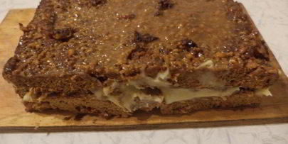 пирог с заварным кремом и орехово-медовой прослойкой