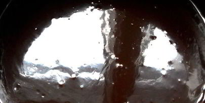 шоколадный блинный пирог с инжиром и двумя видами крема