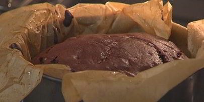 шоколадный пирог с миндальными хлопьями