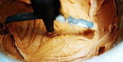 томатный пирог со сливочной глазурью