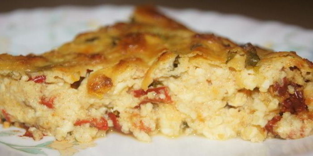 Рецепт творожный пирог с базиликом, сушеными перцами и томатами