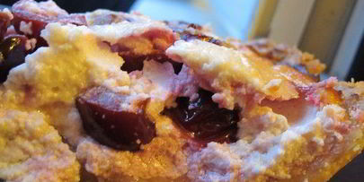 творожный пирог с вишней и легким песочным тестом