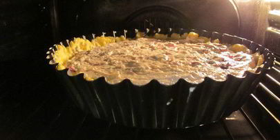 творожный пирог с вишней и легким песочным тестом