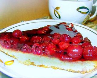 Творожный пирог с ягодами