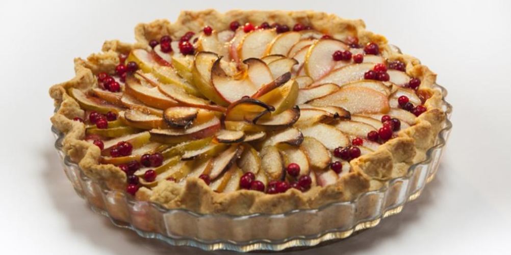 Рецепт яблочный пирог с брусникой