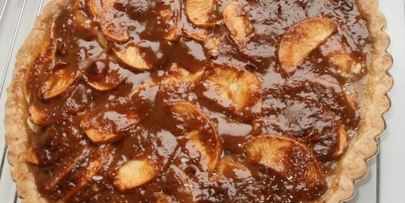 яблочный пирог с вареным сгущенным молоком