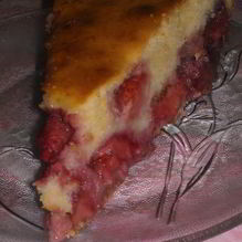 Рецепт Заливной клубничный пирог