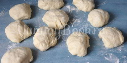 дрожжевые пирожки с капустой