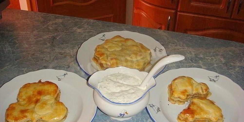 Рецепт фигурные пирожки из готового слоеного теста