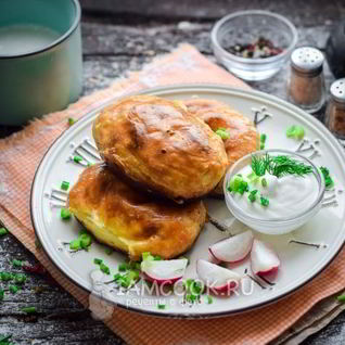 Картофельные пирожки с фаршем