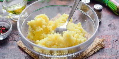 картофельные пирожки с фаршем