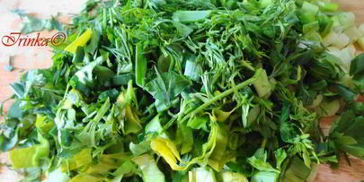 оладушки-пирожки с зеленью и яйцом