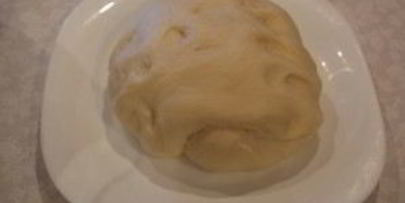 печеные пирожки из дрожжевого теста