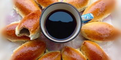 пирожки из дрожжевого теста на сыворотке