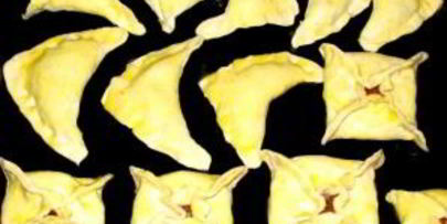 пирожки из слоеного теста с фаршем