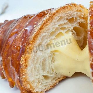 Пирожки из слоеного теста с творогом