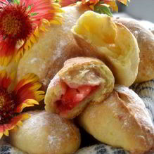 Рецепт Пирожки из творожного теста с двумя видами начинок