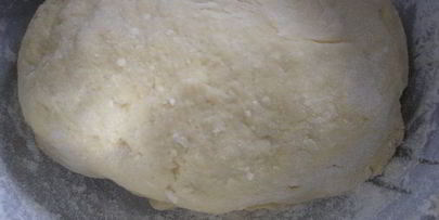 пирожки из творожного теста с двумя видами начинок