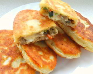 Пирожки из творожного теста