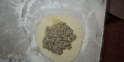 пирожки печеные с мясом