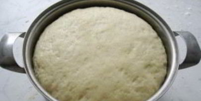 пирожки с черникой из дрожжевого теста