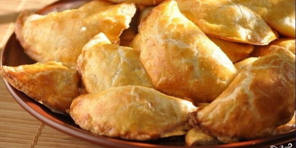 Рецепт пирожки с грибами из слоеного теста