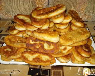 Пирожки с картошкой, луком и острым перцем