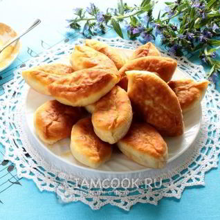 Пирожки с клубникой