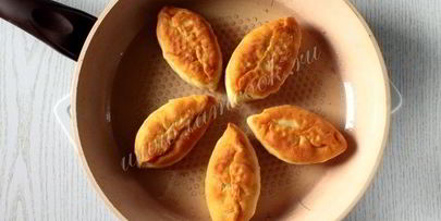 пирожки с клубникой