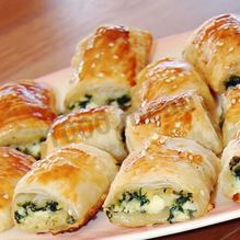 Рецепт Пирожки с колбасой и сыром