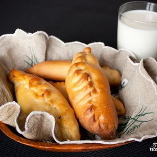 Пирожки с курицей и грибами