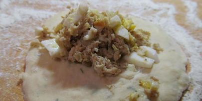 пирожки с курицей на сметане без дрожжей