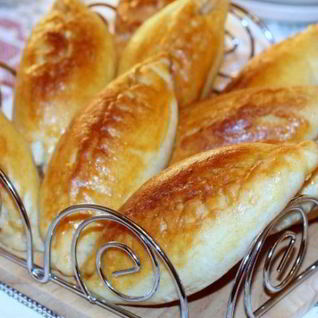 Пирожки с мясным фаршем и грибами