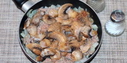 пирожки с мясным фаршем и грибами