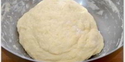 пирожки с творогом и изюмом