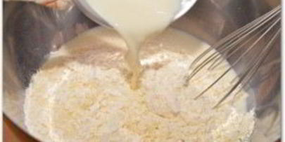 пирожки с творогом и изюмом