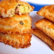 Рецепт Пирожки с ветчиной, сыром и яйцом