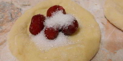 пирожки с вишней духовые