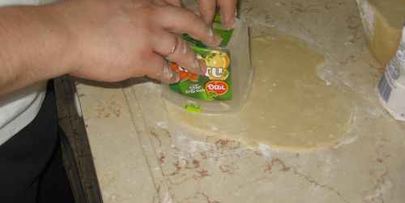 пирожки с яблоками, орехами и курагой