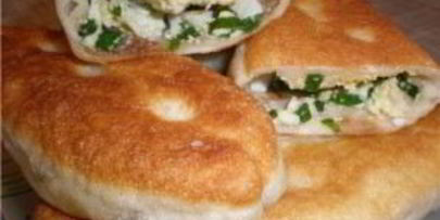 пирожки с яйцом на сковороде